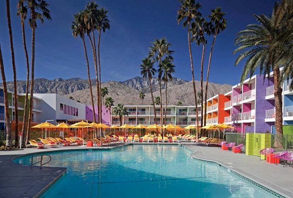 Яркий Saguaro Palm Springs Hotel (США)