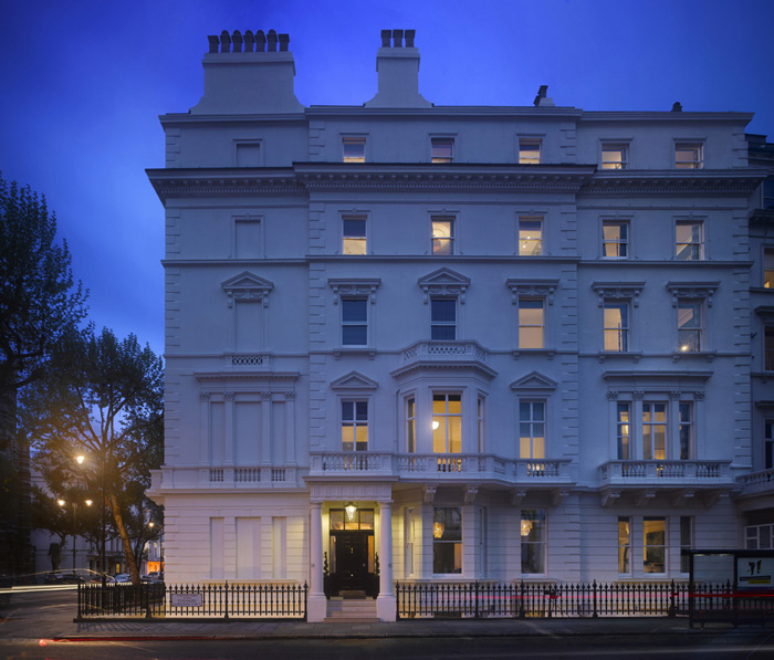 Прекрасный традиционный дизайн отеля Adria Hotel в Лондоне