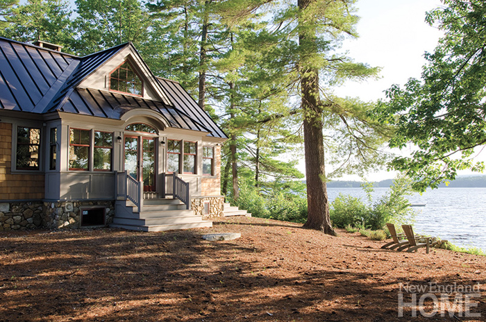 Древесный домик у озера в США